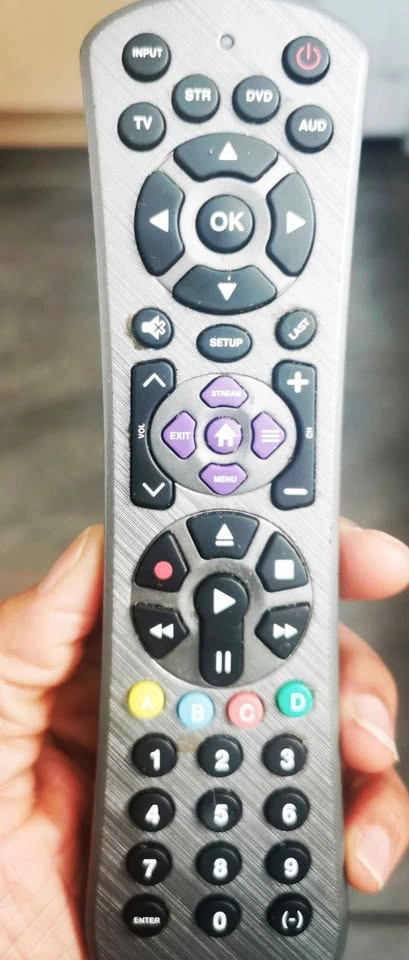 Samsung TV plus free universal remote - photo 5