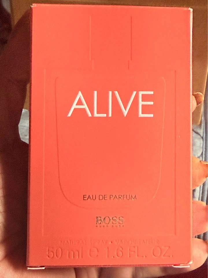 Hugo Boss Alive Eau de Parfum 50ml - photo 2
