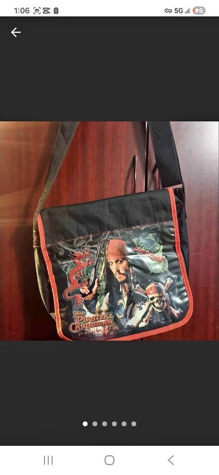 Disney Pirates of the Caribbean Jack Sparrow Messenger Bag 🏈