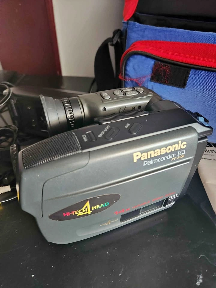 Panasonic Palmcorder IQ PV-A106 VHS-C Camcorder no battery 🏈