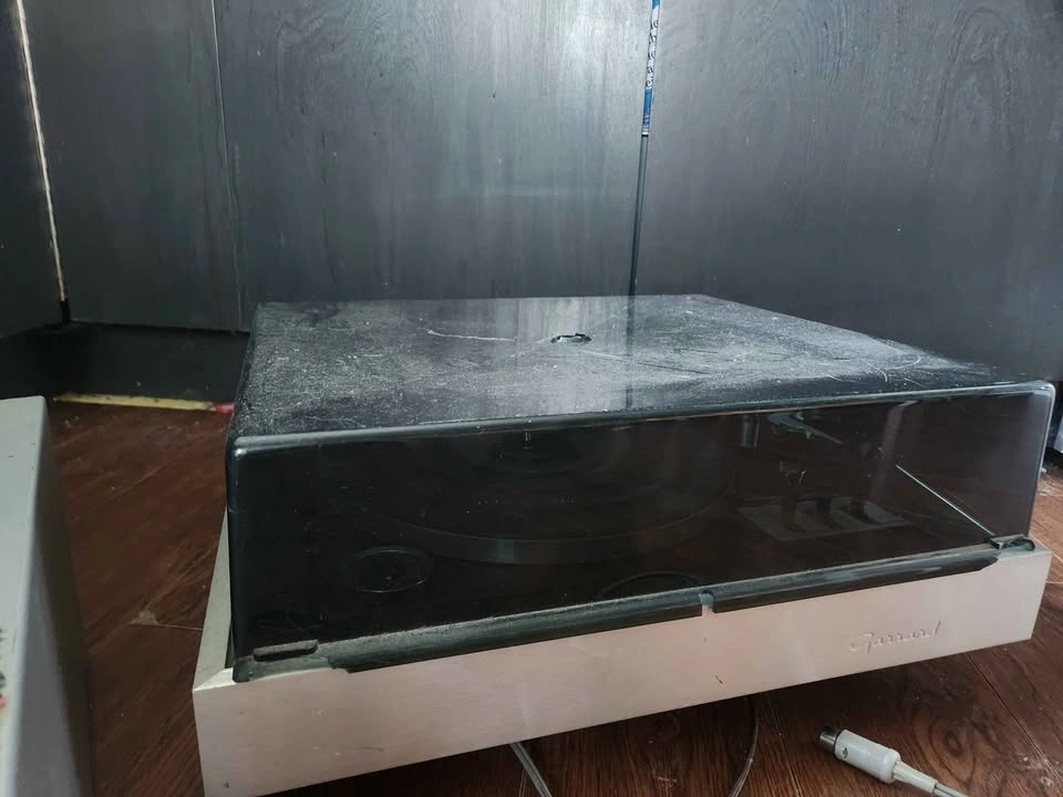 Audio Bundle: Sony 5-Disc DVD/CD Changer & Garrard Turntable 🏈 - photo 5