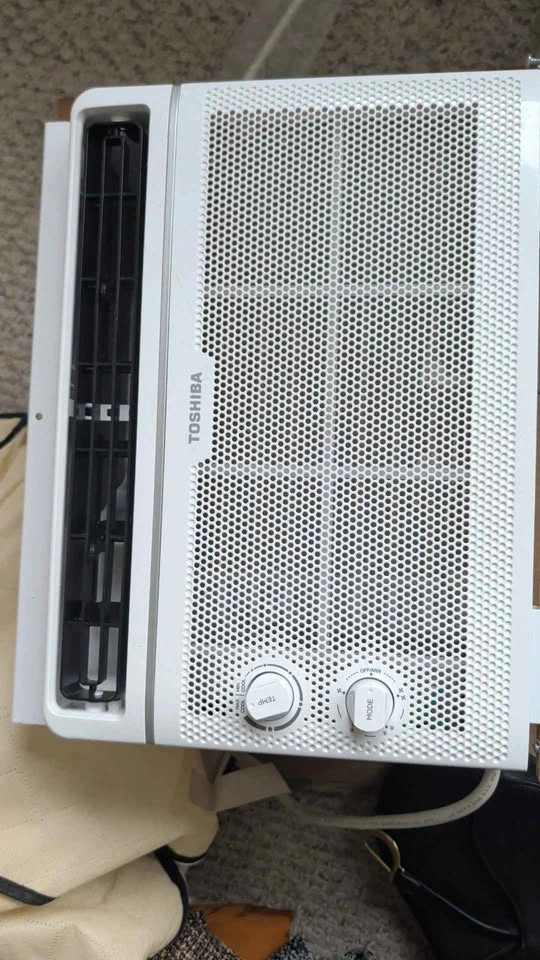 Toshiba Window Air Conditioner RAC-WK0512CMRC - photo 2