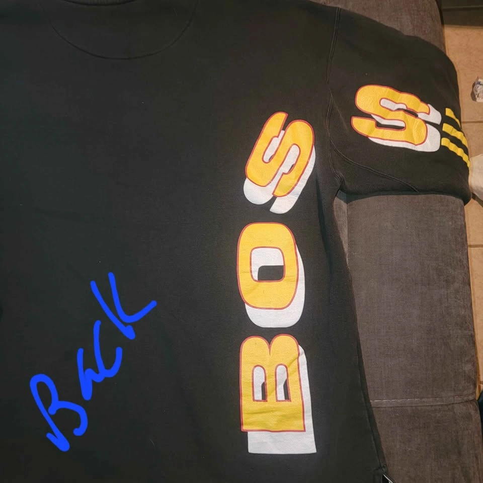 Vintage Men's BOSS crew neck (really thick/good quality) $40 - photo 2
