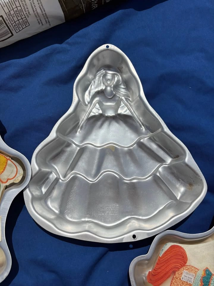 Wilton baking pans and accessories - photo 4