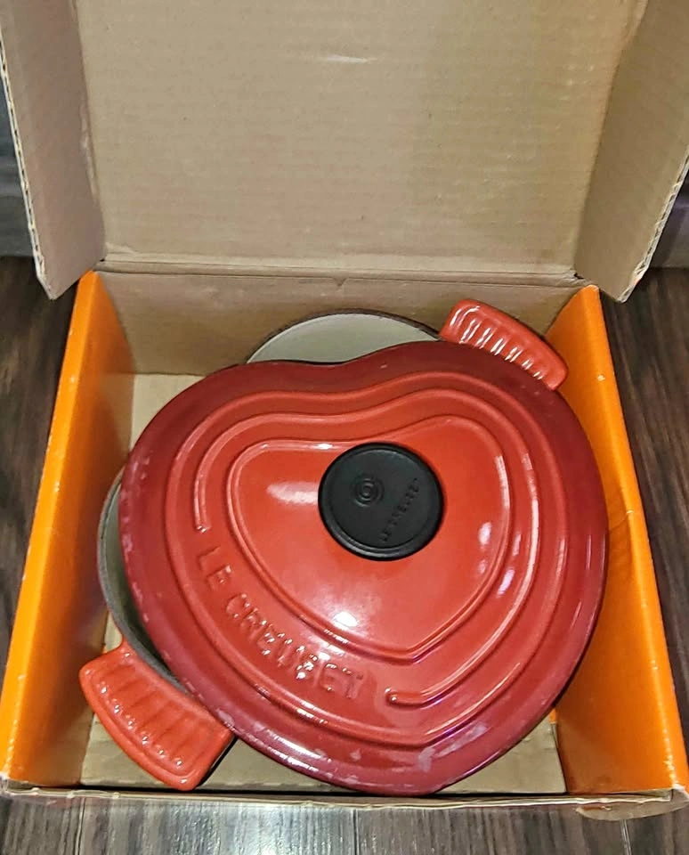 NEW! Vintage Le Creuset Heart Cast Iron Pan $240