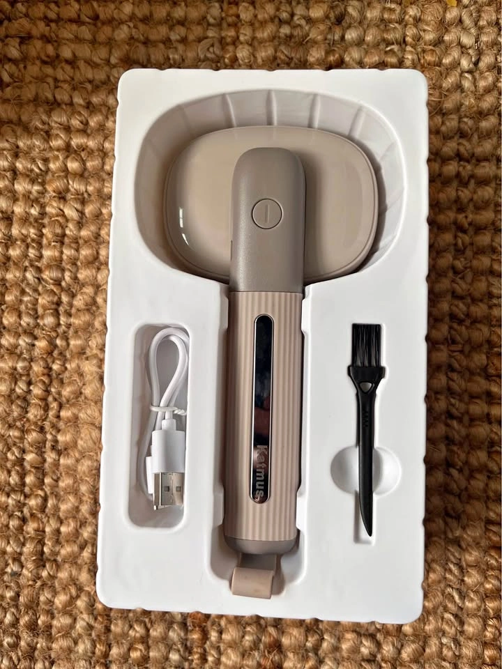 Katmus Rechargeable Self-Cleaning Pet Grooming Brush