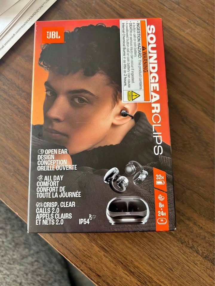 Factory sealed JBL SoundGear Clips