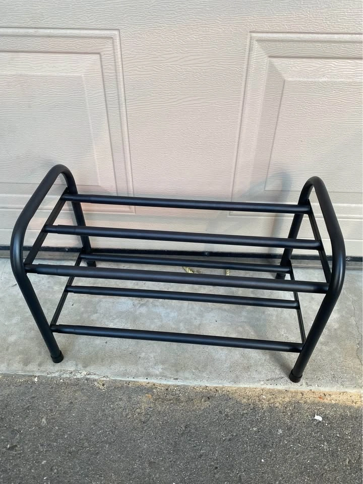 Expandable 2-Tier Shoe Rack | Black - photo 2