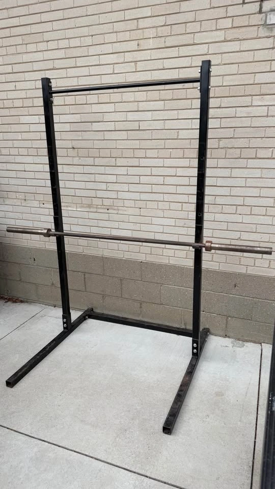 Squat Rack + 45 lb Barbell – Home Gym Setup - photo 2