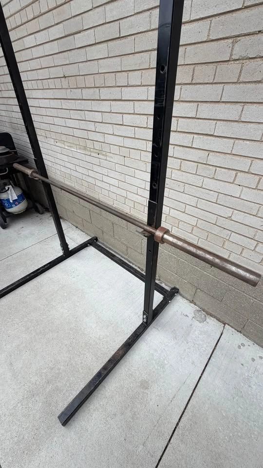 Squat Rack + 45 lb Barbell – Home Gym Setup - photo 4