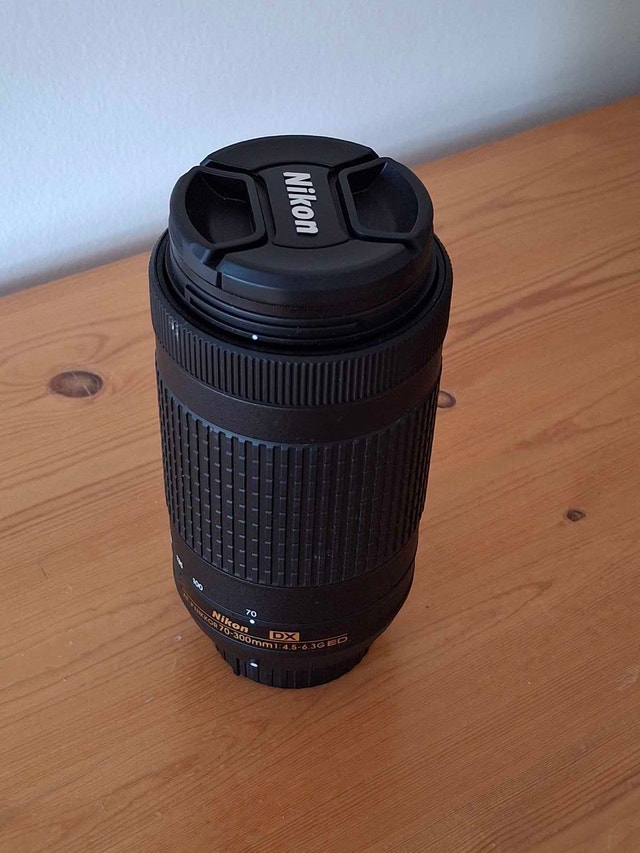 Practically new Nikon D3500 with 2 lenses - photo 4