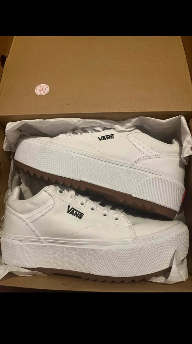 vans shoes thumbnail