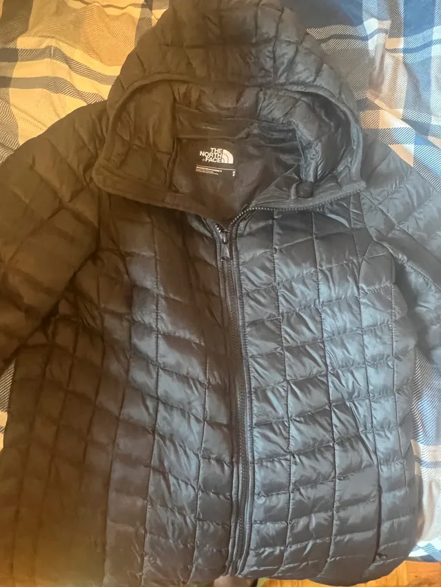 The North Face Puffer Jacket - Black, Size S thumbnail