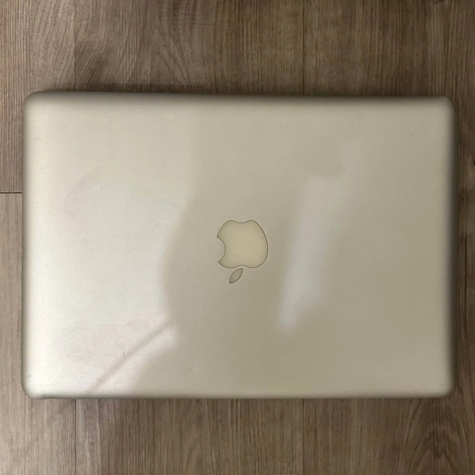 2011 MacBook Pro 13” (i5/8GB/160GB) - photo 4