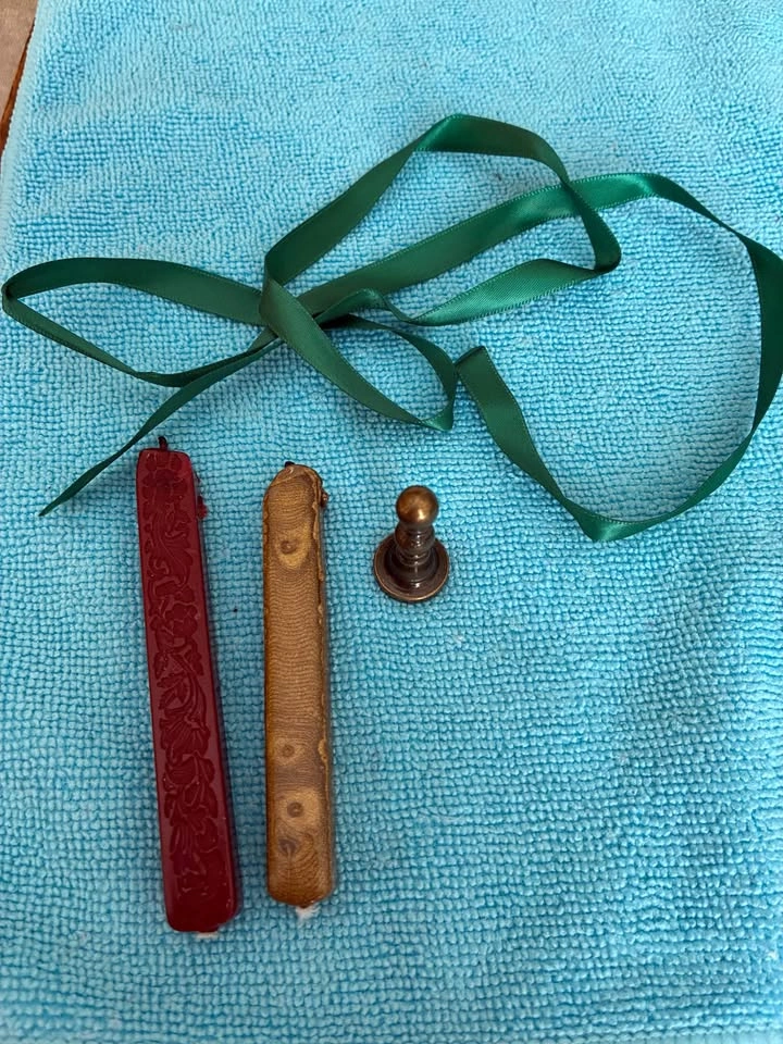 Vintage Stuart Houghton Brass Wax Seal Set – Christmas Edition - photo 2