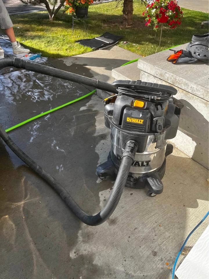 Dewalt 10 gallon shop vac