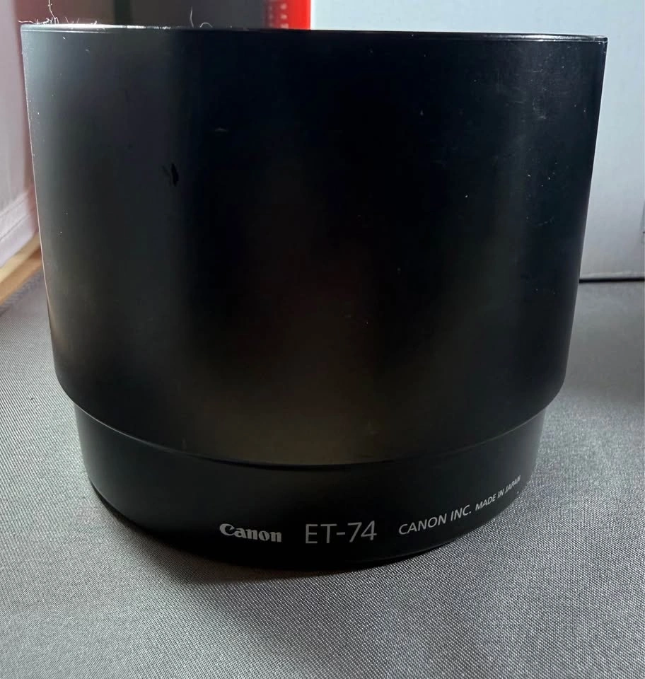 Canon ET-74 Lens Hood - photo 2