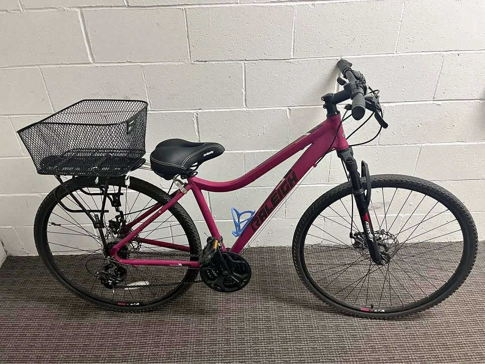 Raleigh Encounter Hybrid Bike