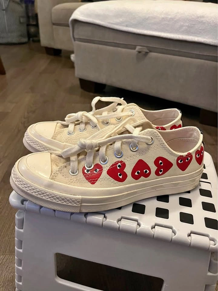 Comme Des Garcons Converse