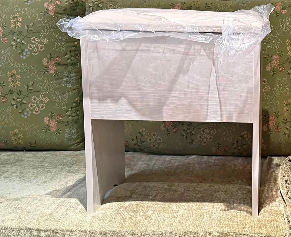 Vanity Bench