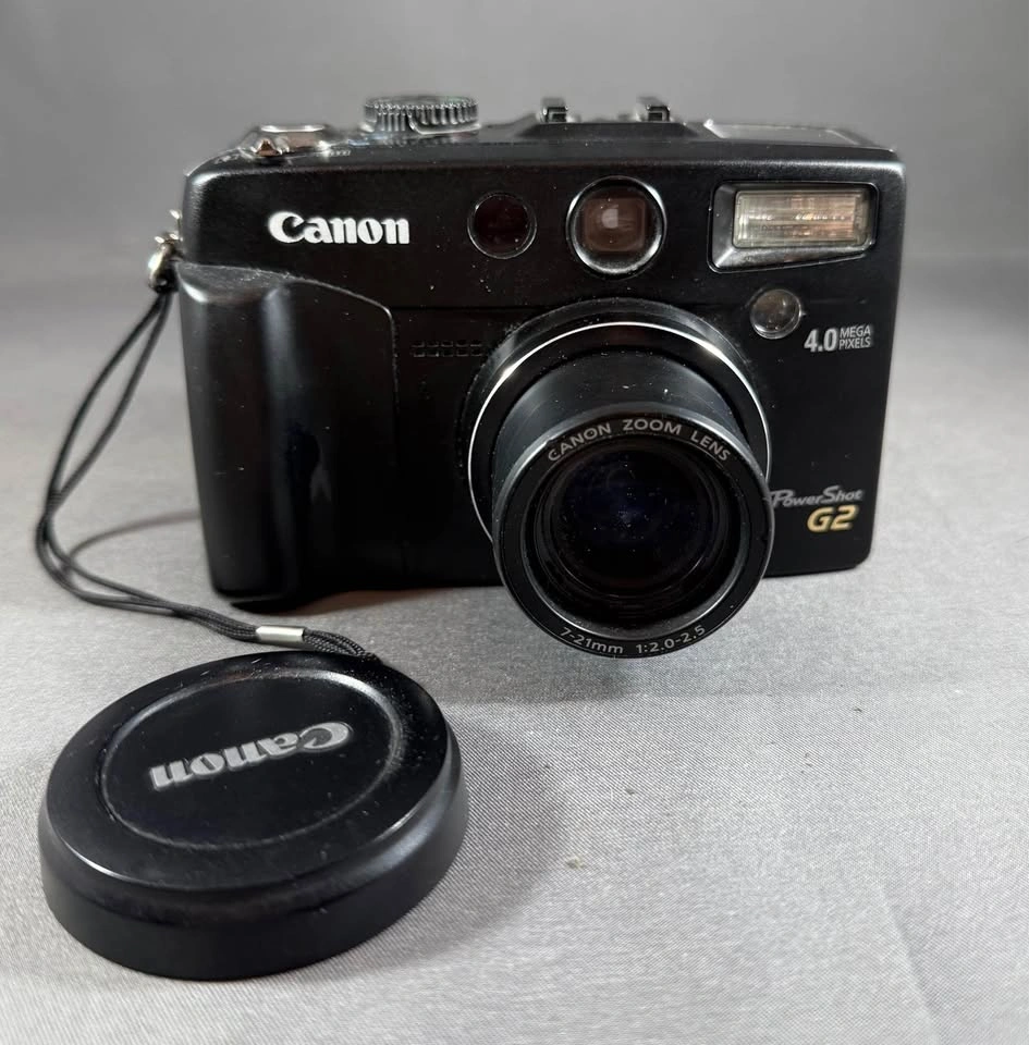 Canon PowerShot G2 4.0 MP with Charger, 3 Batteries, and Case - photo 4