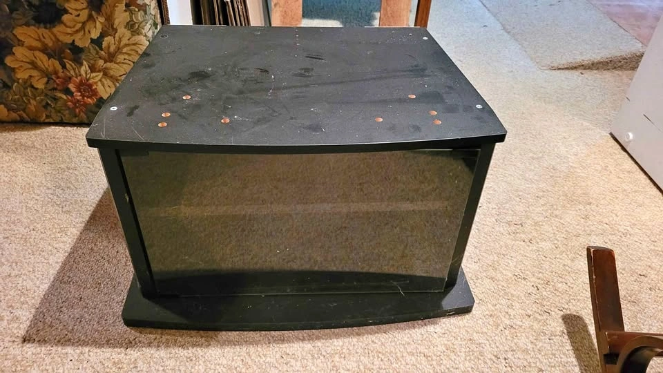 Free Small TV Stand
