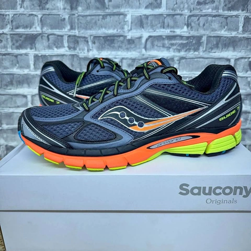 10M Saucony ProGrid Guide 7 *BRAND NEW*