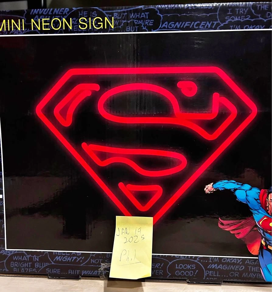 DC DIRECT NEON SUPERMAN LOGO LIGHT