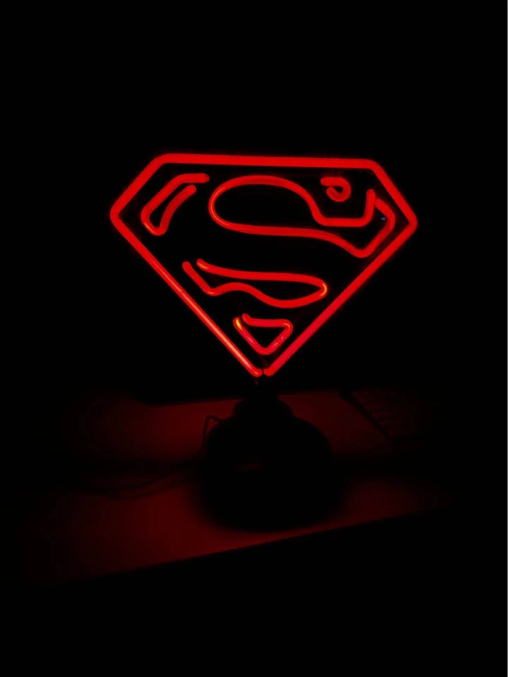 DC DIRECT NEON SUPERMAN LOGO LIGHT - photo 3