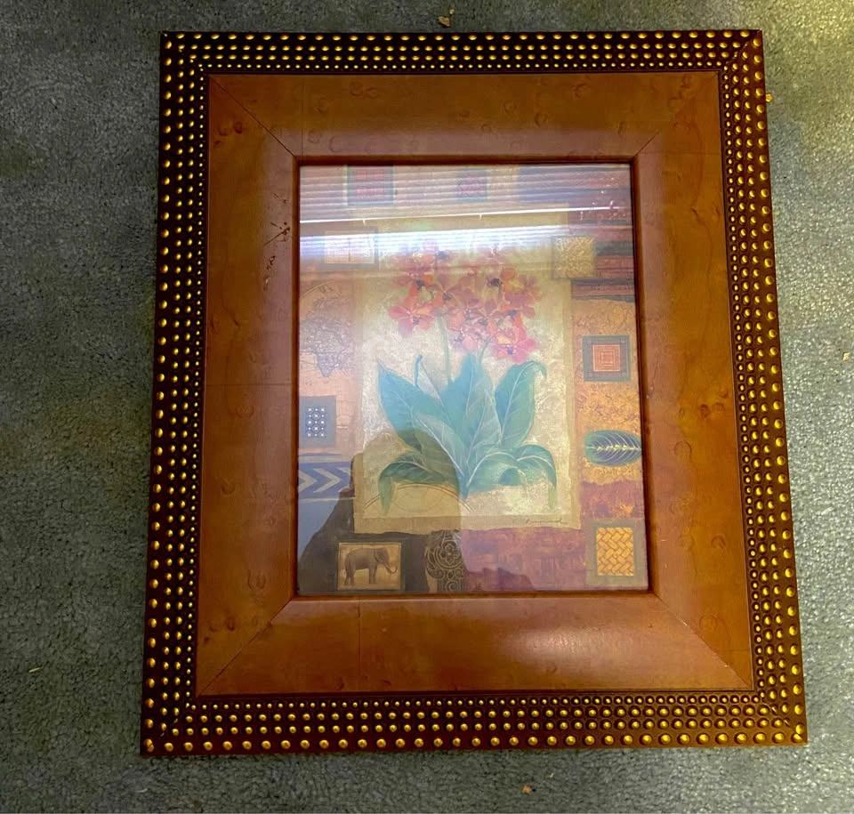 Framed Art Set 3 pieces. Large one is 34 x 28 inches. - photo 2