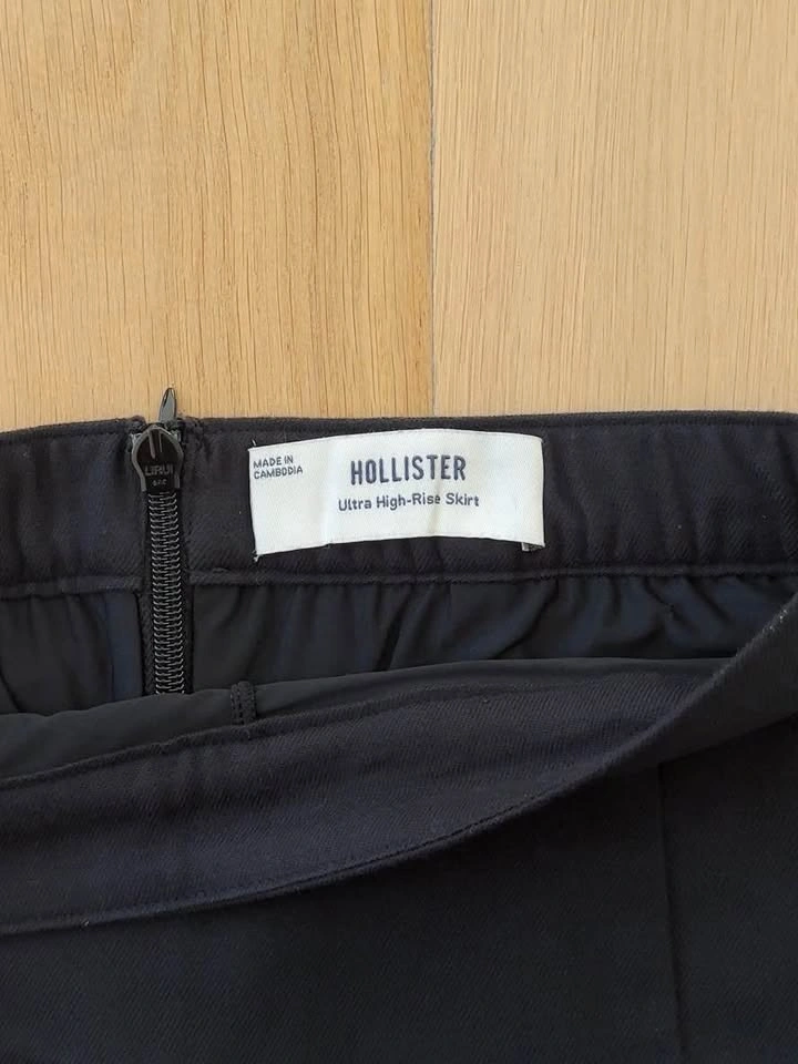 Hollister black high rise skort - photo 3