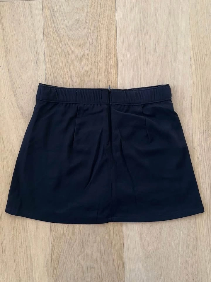 Hollister black high rise skort - photo 4
