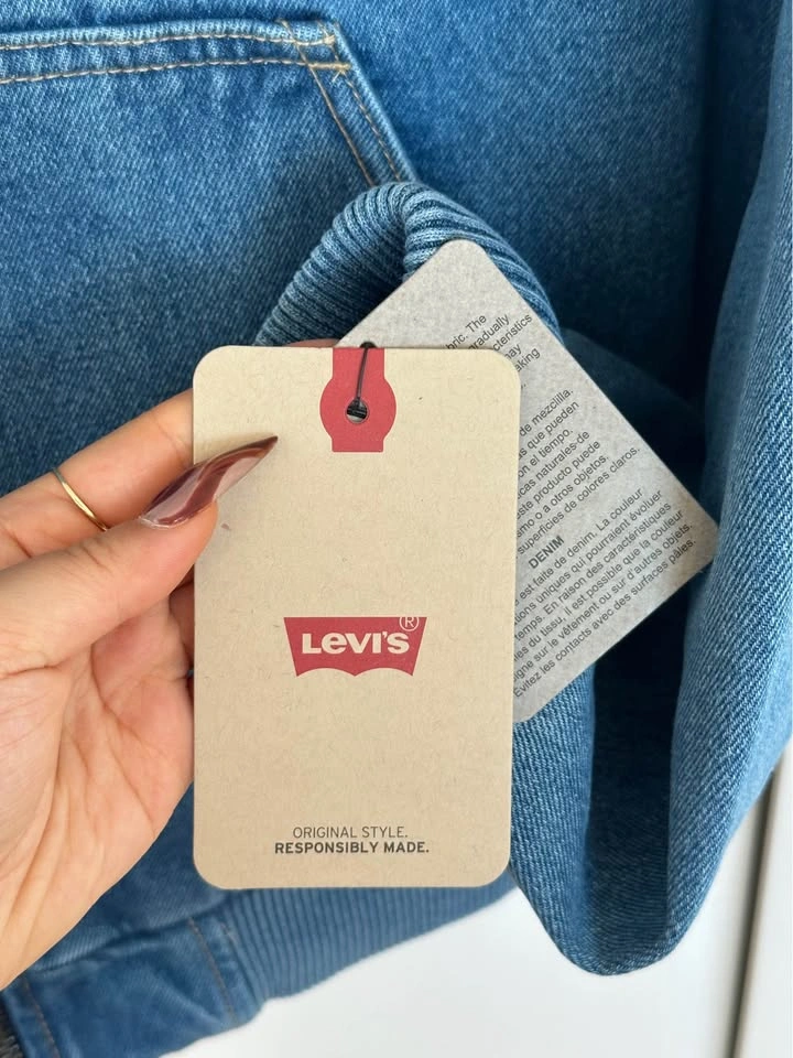 BNWT Levis Denim Bomber Jacket - photo 4