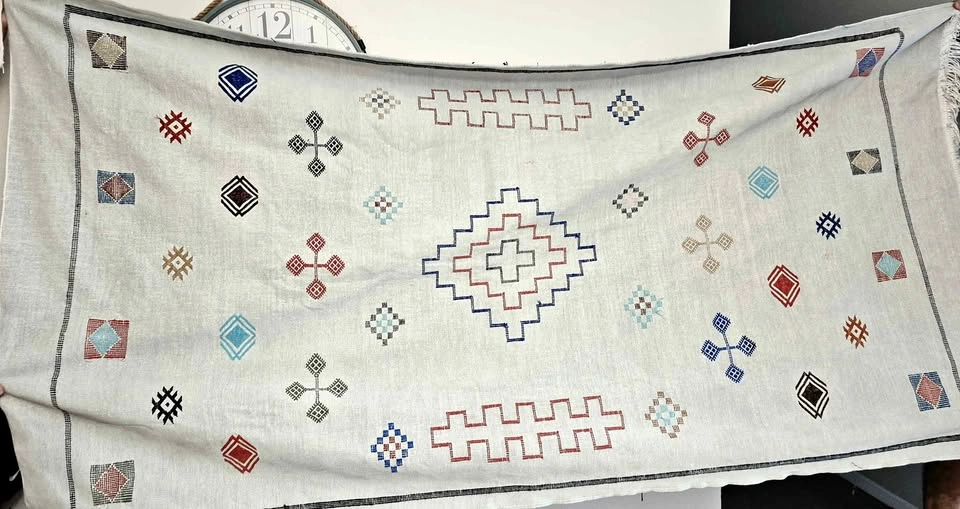 Handmade moroccan rug
