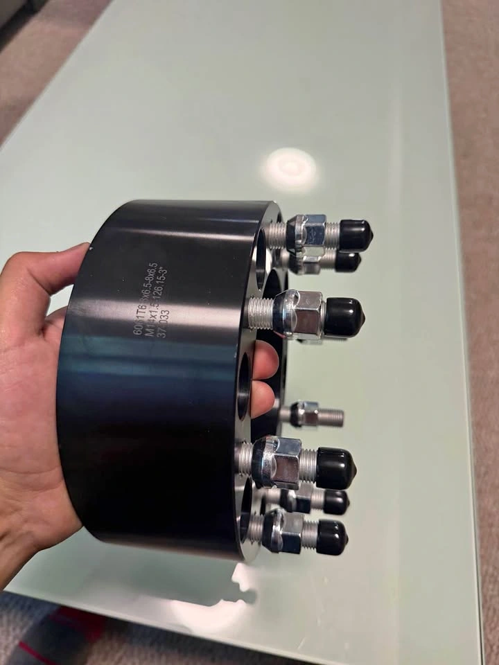 Pair of 3 inch 8x6.5 wheel spacers