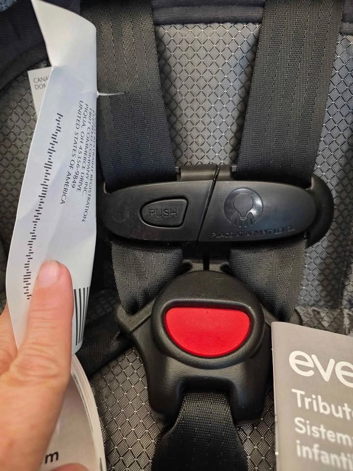 Evenflo Tribute Convertible Car Seat in Saturn Gray - photo 3