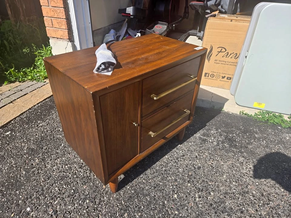 Marina Del Rey Nightstand with Power