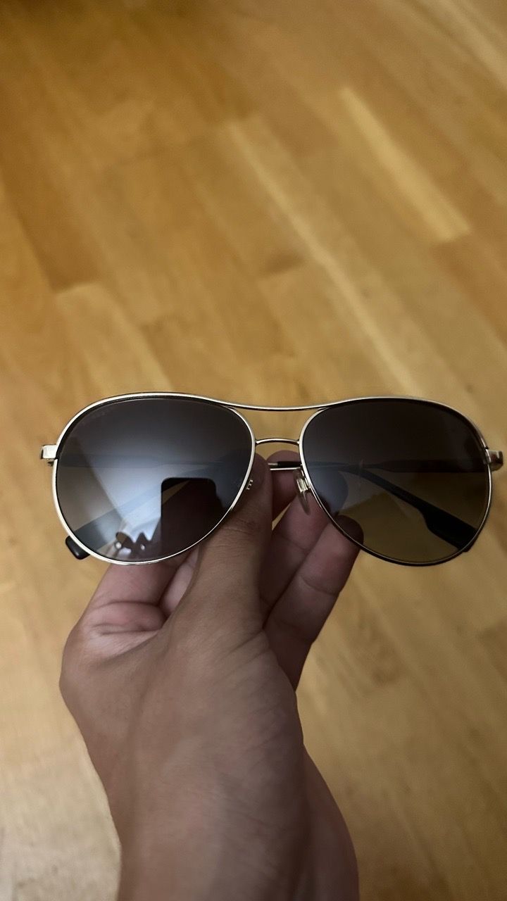 Burberry sun glasses
