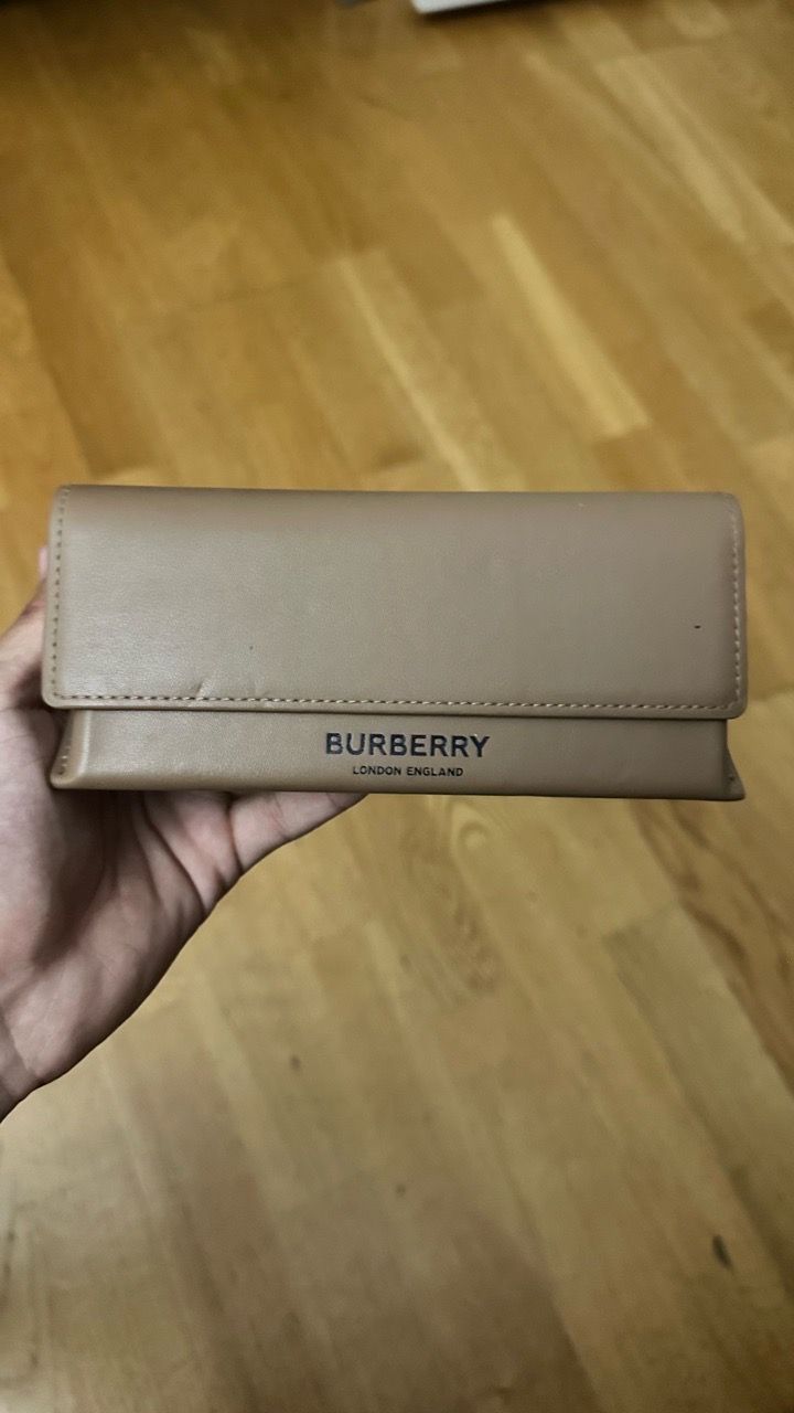 Burberry sun glasses - photo 4
