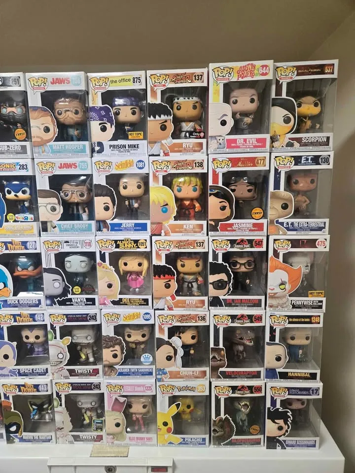 Assorted Funko Pops image indicator(3)