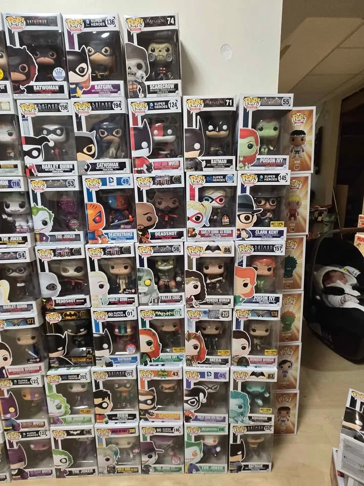 DC Funko Pops! image indicator(2)