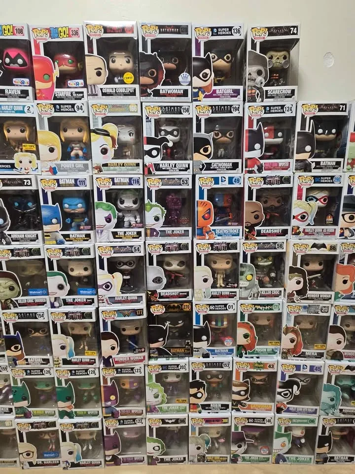 DC Funko Pops! image indicator(3)
