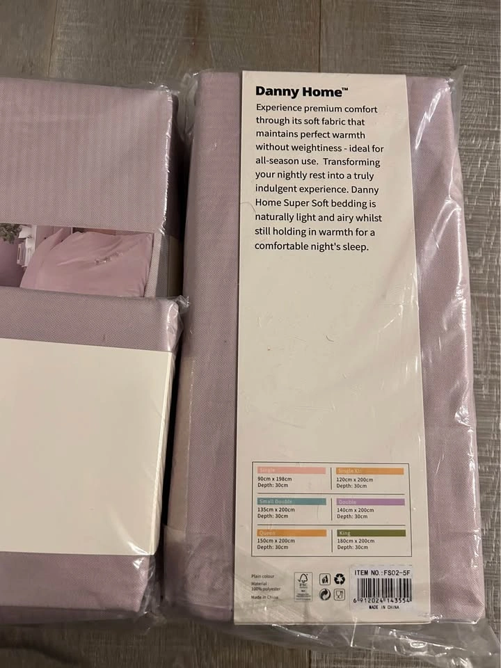 Queen Duvet Cover + Pillow Cases + Fitted Sheet (Pink) - photo 4