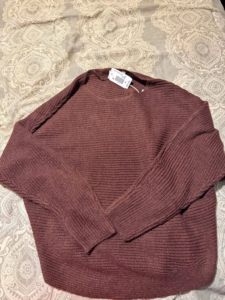 BNWT chocolate brown knit fall sweater