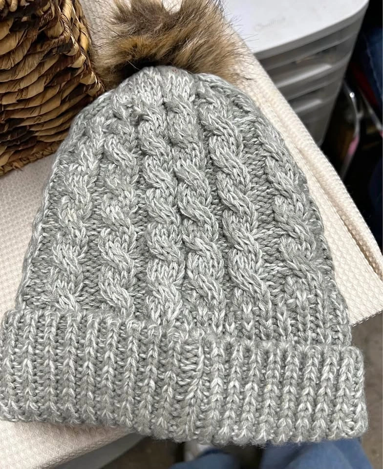 🏈 New gray Toque