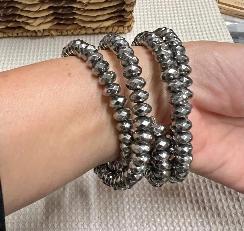 🏈 Wired beads Bracelet