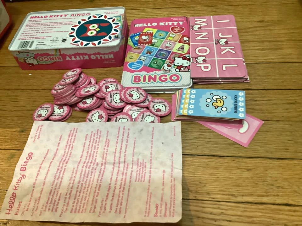 🏈 Hello Kitty Bingo Game