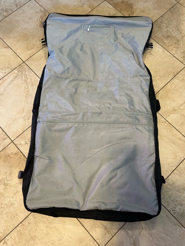 Delsey Garment Cover Bag 🏈 - photo 4
