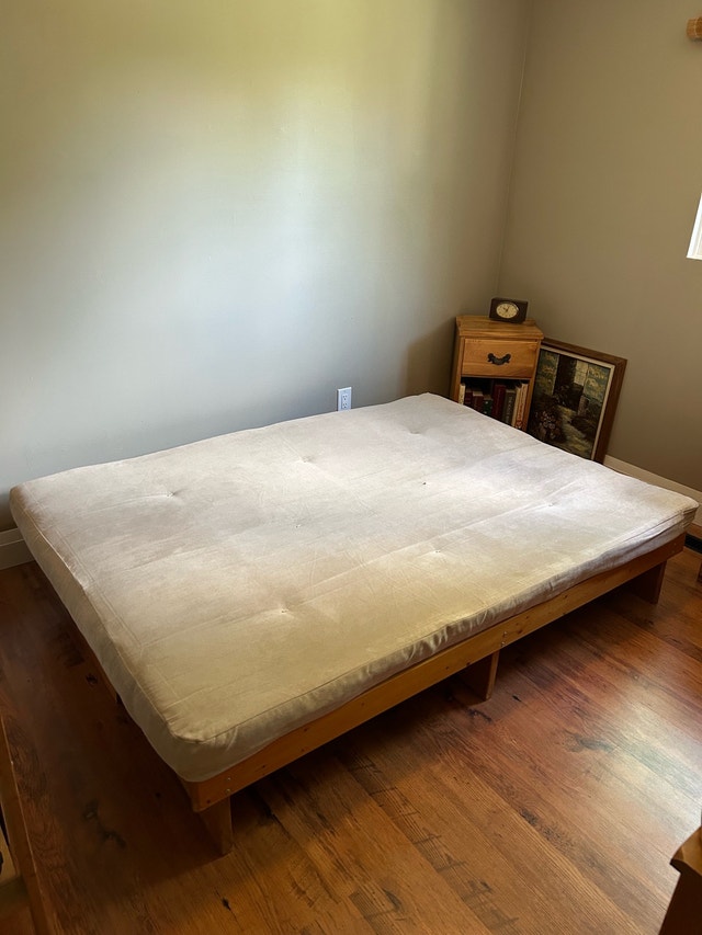 Vintage Wooden Futon w Mattress - photo 3