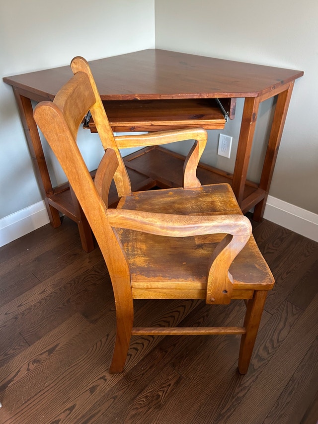 Vintage Wooden Chair 🏈 - photo 4